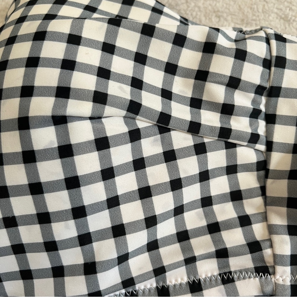 Womens Padded Gingham Ruffle Bikini Swim Top Black/White Classic Size XXL 2XL - Picture 3 of 10